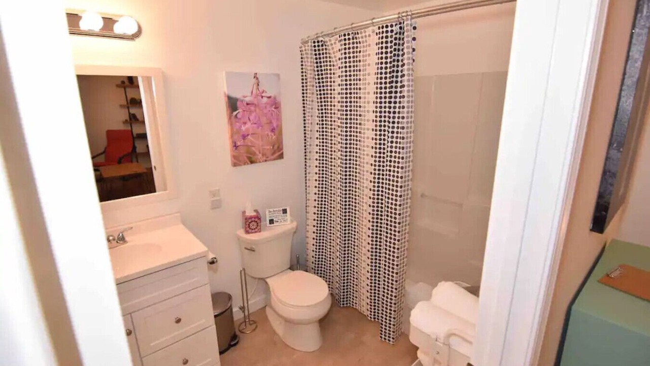 Photo of Bathroom in Oakridge