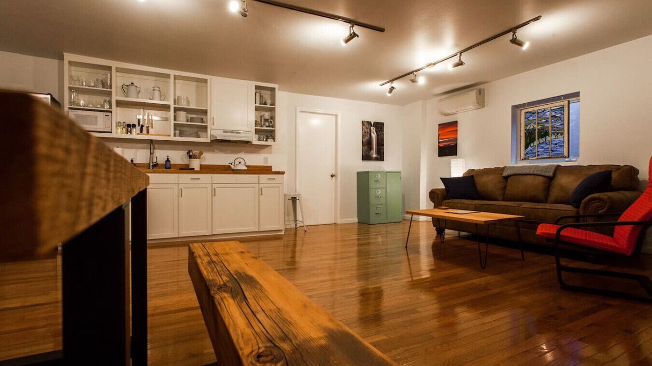 Photo of Livingroom in Oakridge