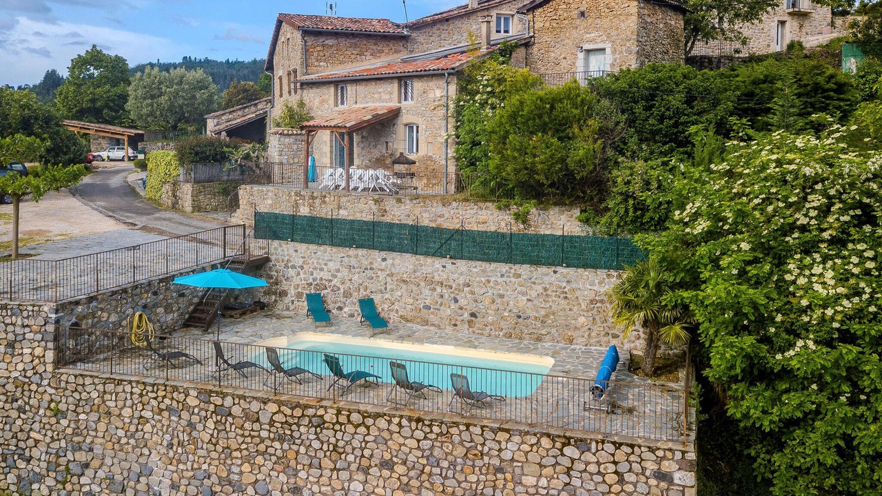 Photo of Outdoor in Pont-de-Labeaume