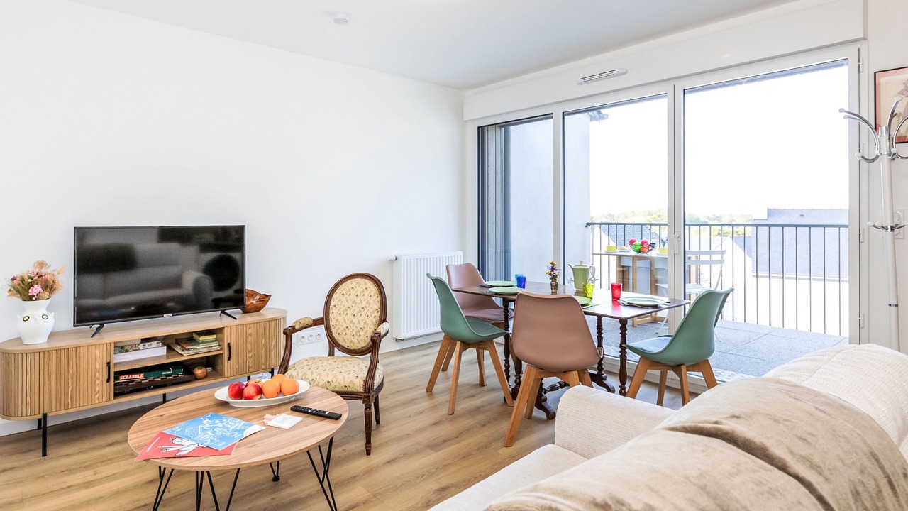 Photo of Livingroom in Saint-Coulomb