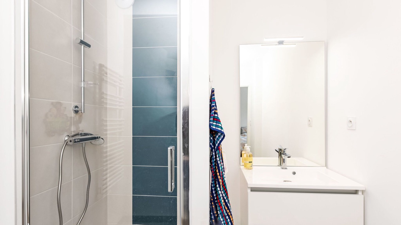 Photo of Bathroom in Saint-Coulomb