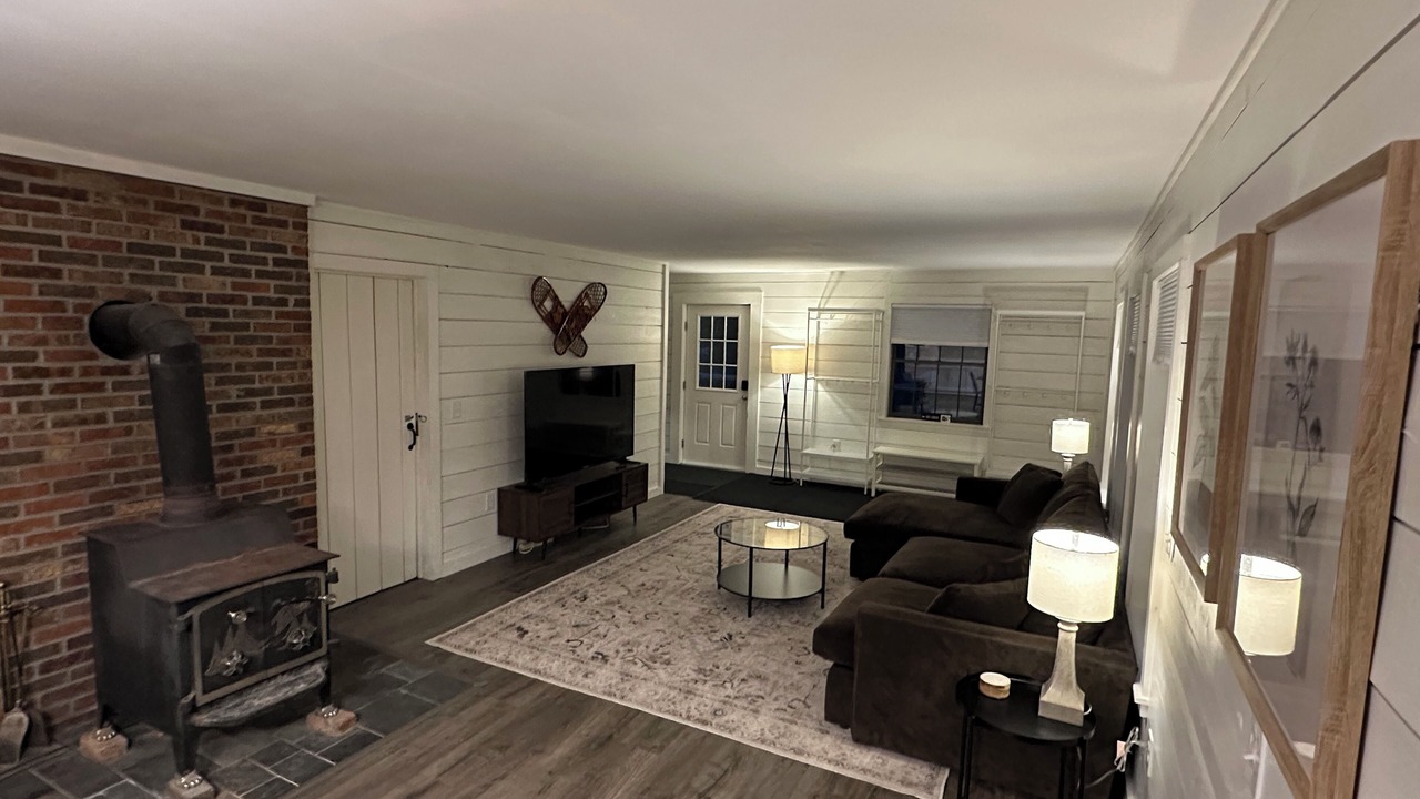 Photo of Livingroom in Jeffersonville