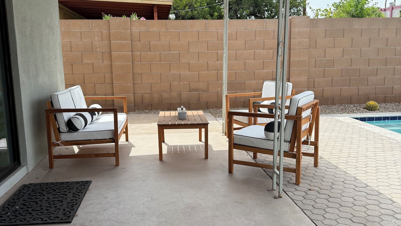 Photo of Patio Balcony in Papago Parkway