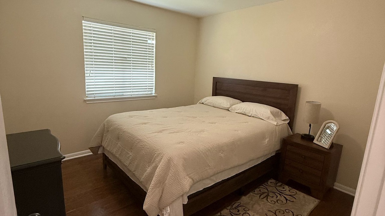 Photo of Bedroom in Hutto
