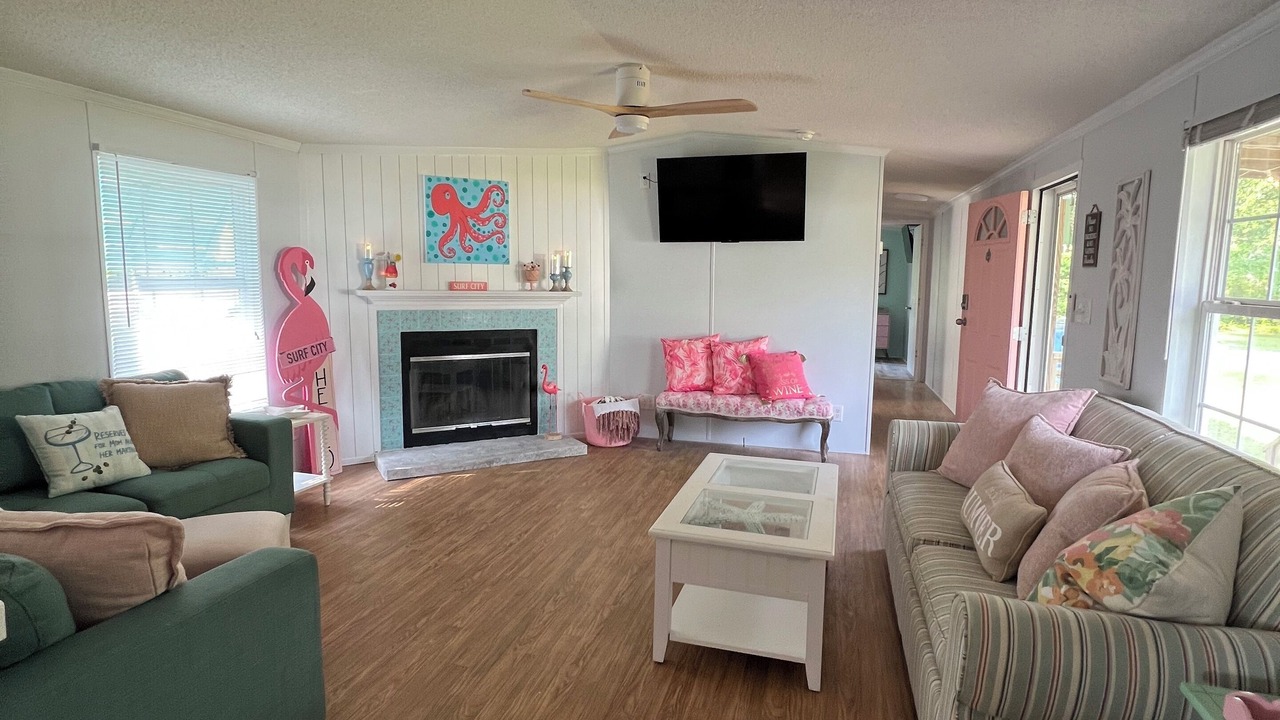 Photo of Livingroom in Holly Ridge