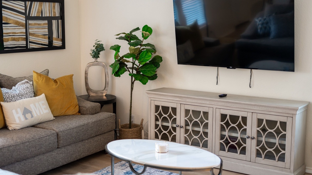 Photo of Livingroom in Leon Valley