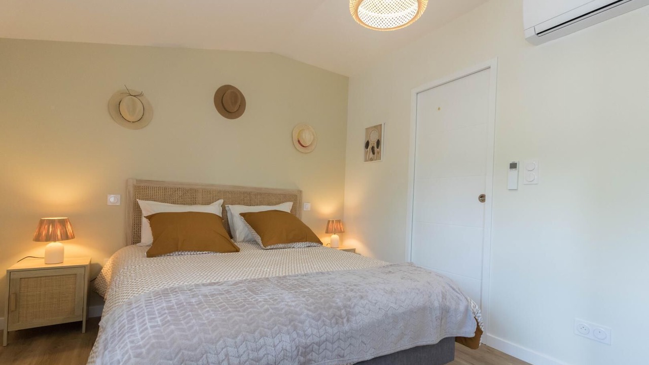 Photo of Bedroom in Gaillac-Toulza
