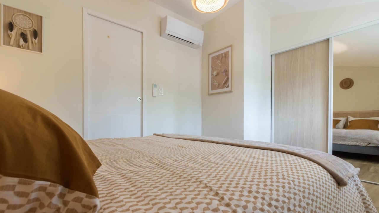 Photo of Bedroom in Gaillac-Toulza