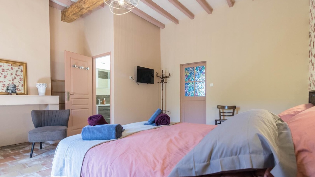 Photo of Bedroom in Donneville