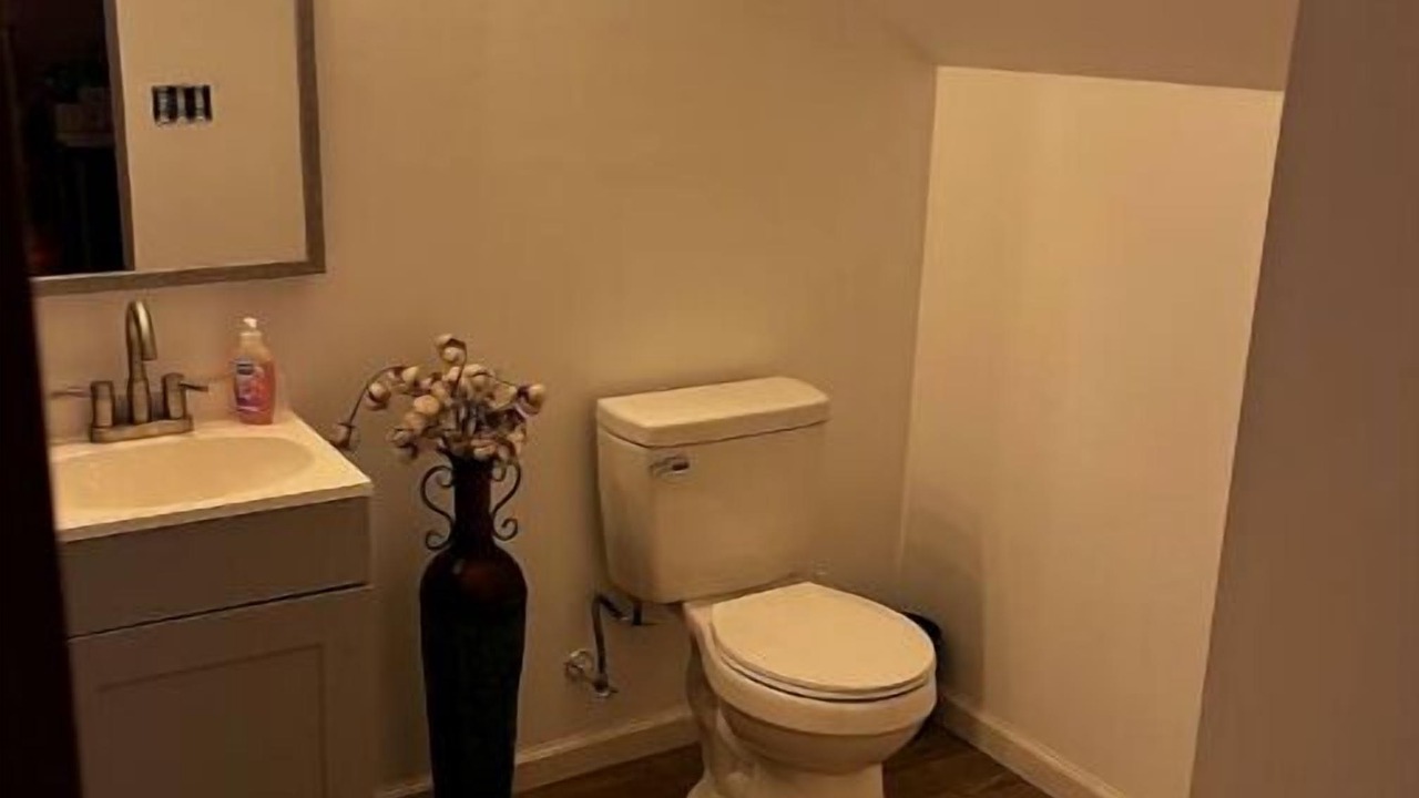 Photo of Bathroom in Mountain Dale