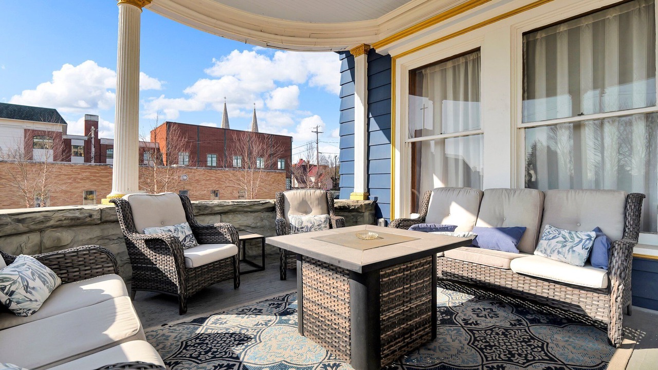 Photo of Patio Balcony in Olean