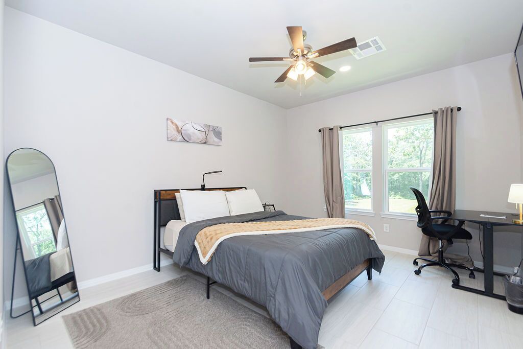 Photo of Bedroom in Conroe