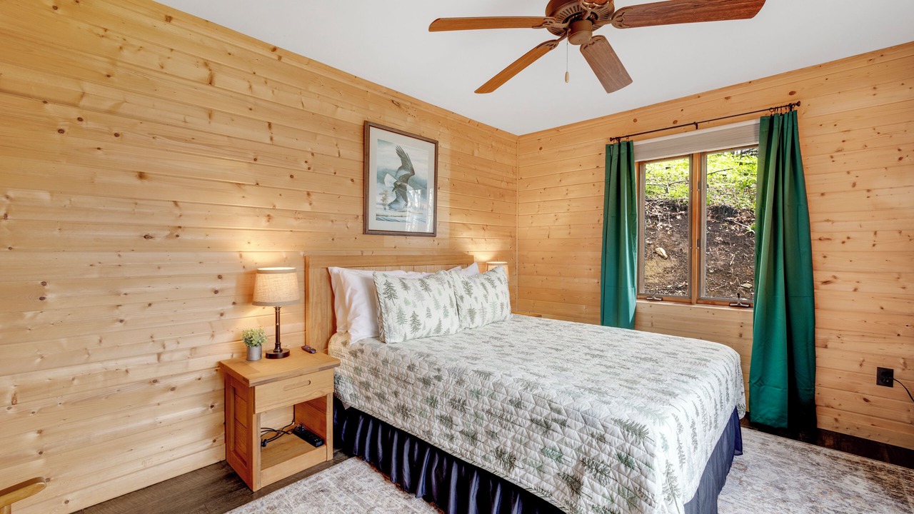 Photo of Bedroom in Wolf Laurel