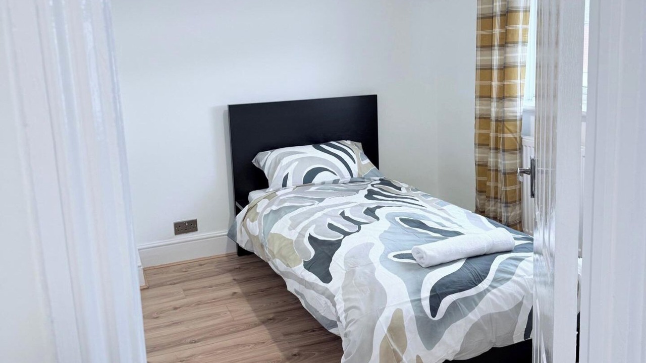 Photo of Bedroom in Heath