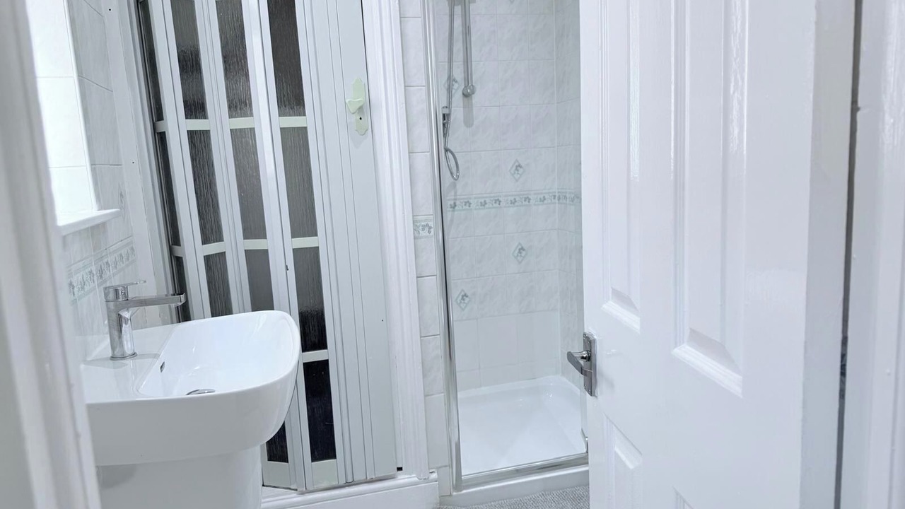 Photo of Bedroom in Heath