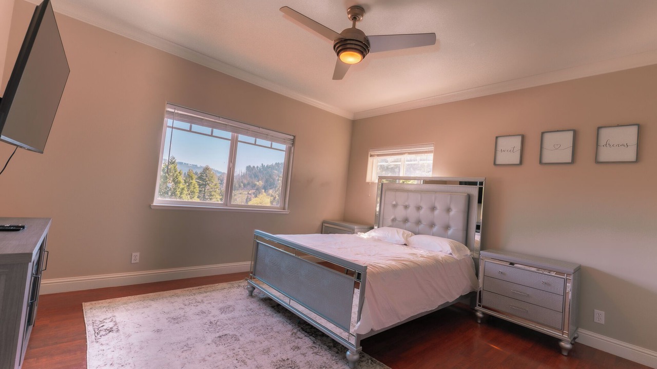 Photo of Bedroom in Pollock Pines