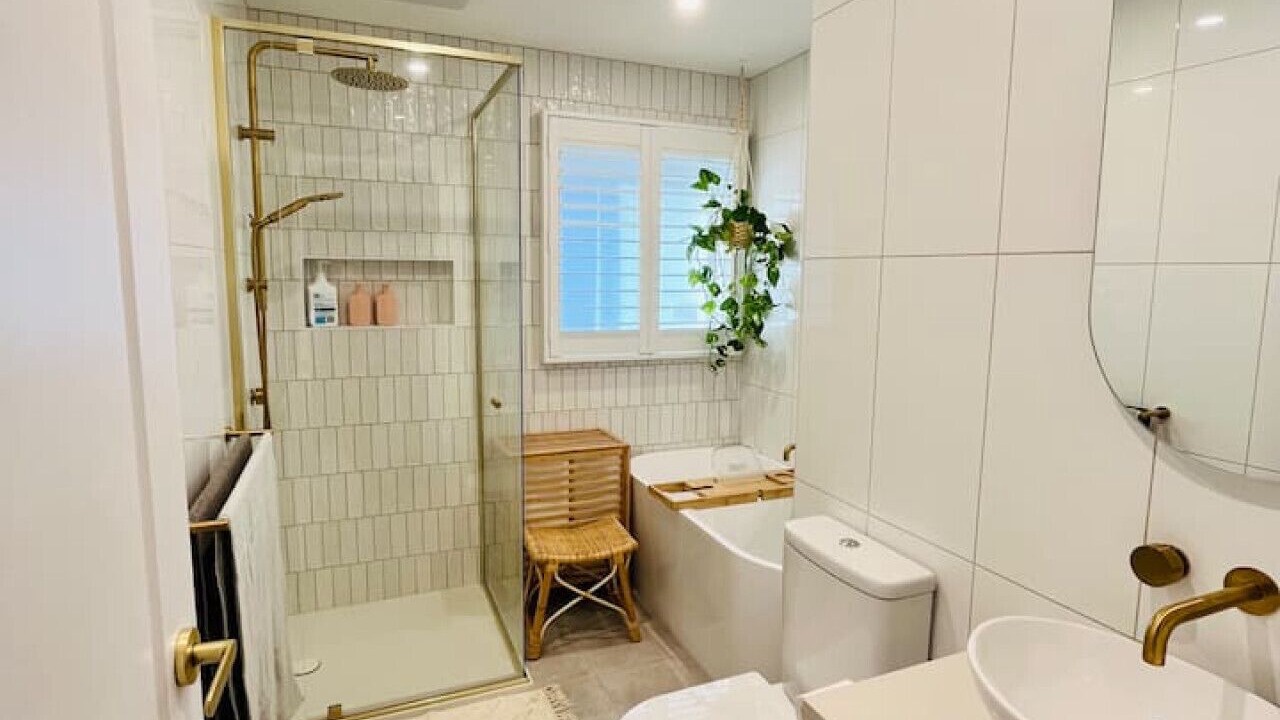 Photo of Bathroom in Oak Park