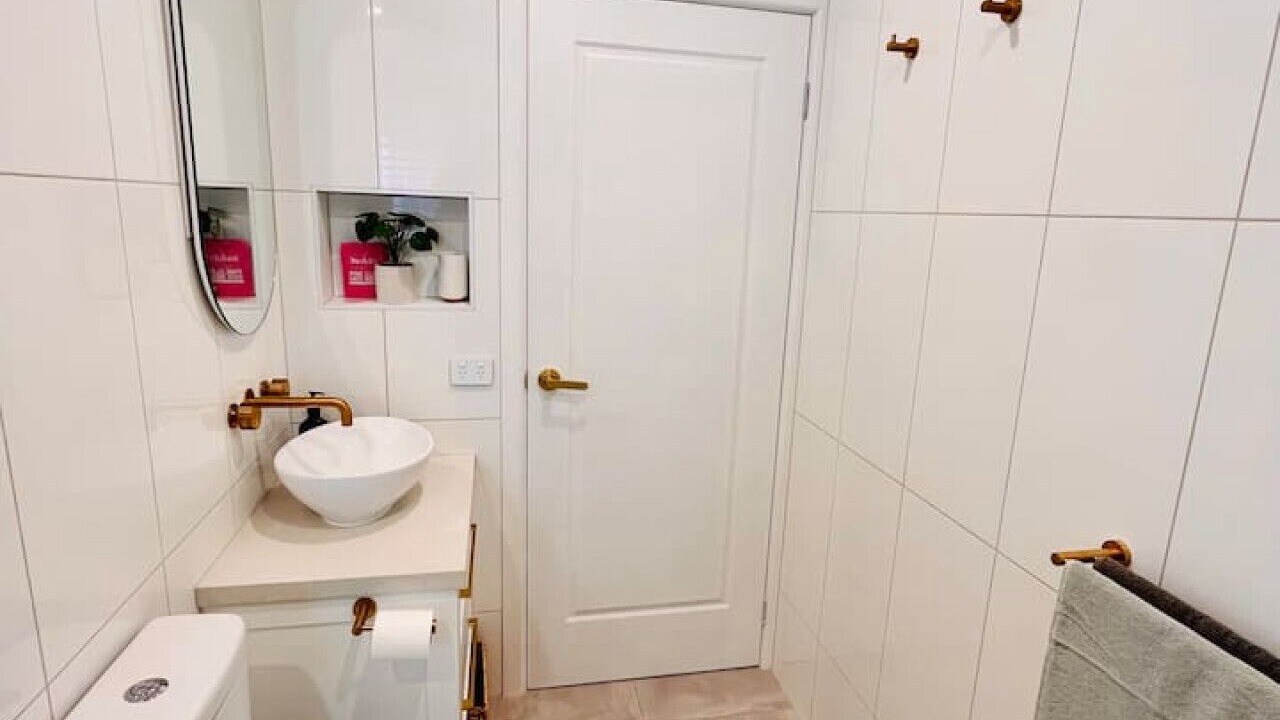 Photo of Bathroom in Oak Park