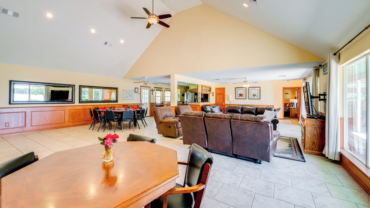 Photo of Livingroom in Kerens