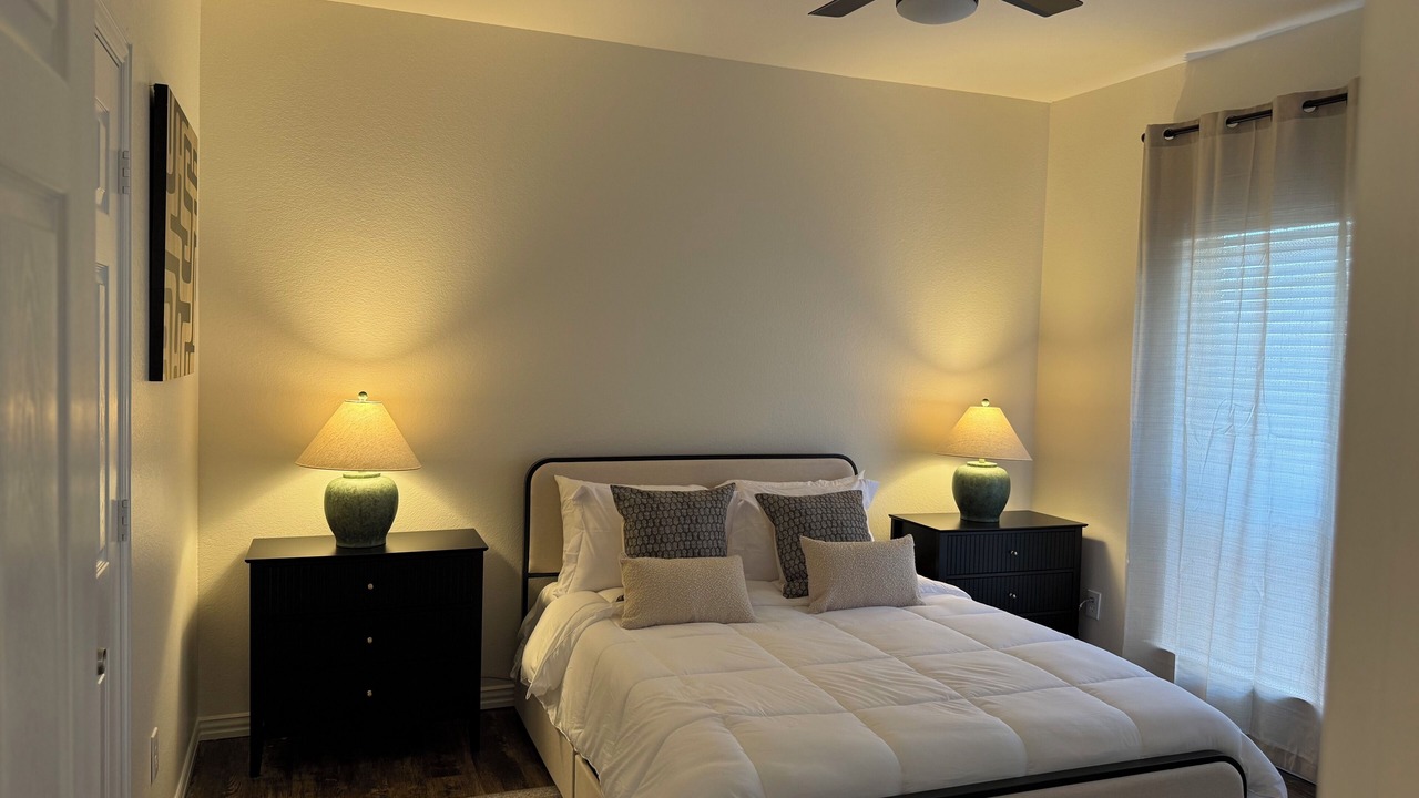 Photo of Bedroom in Southwest Arlington