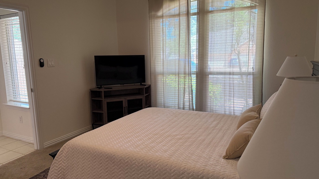 Photo of Bedroom in Southwest Arlington