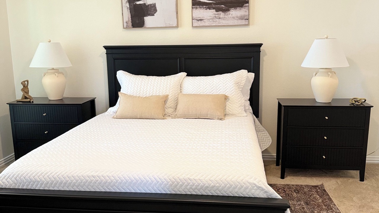 Photo of Bedroom in Southwest Arlington