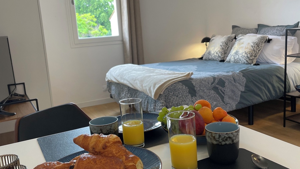 Photo of Bedroom in Saint-Esteve
