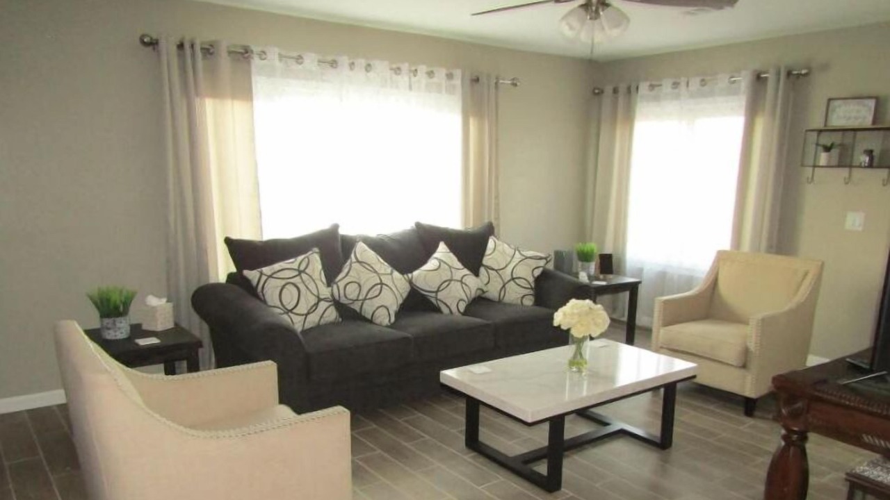 Photo of Livingroom in Dawn
