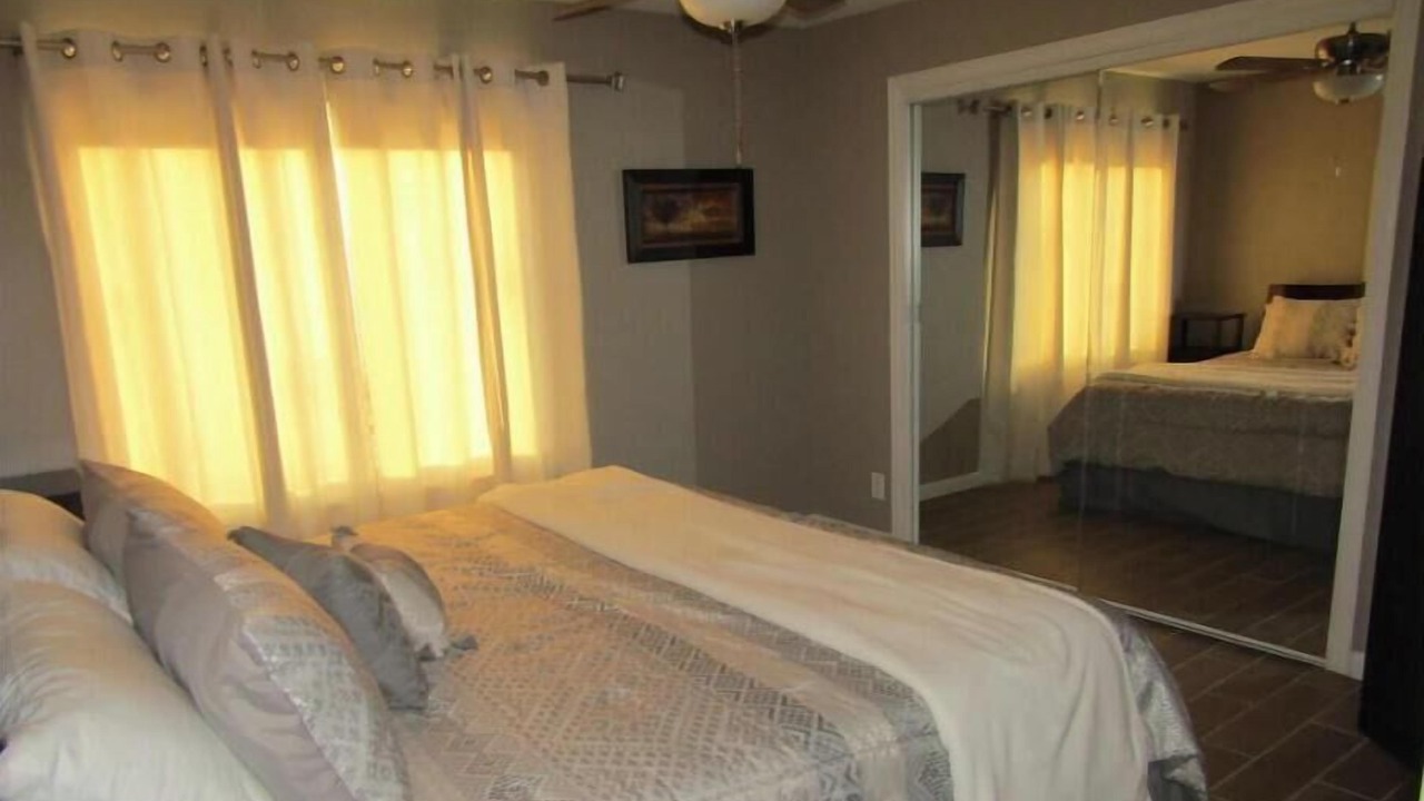 Photo of Bedroom in Dawn
