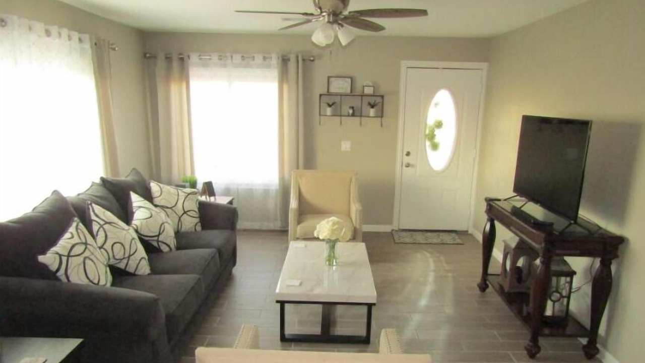 Photo of Livingroom in Dawn