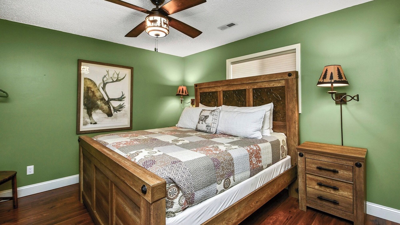 Photo of Bedroom in Notch Estates