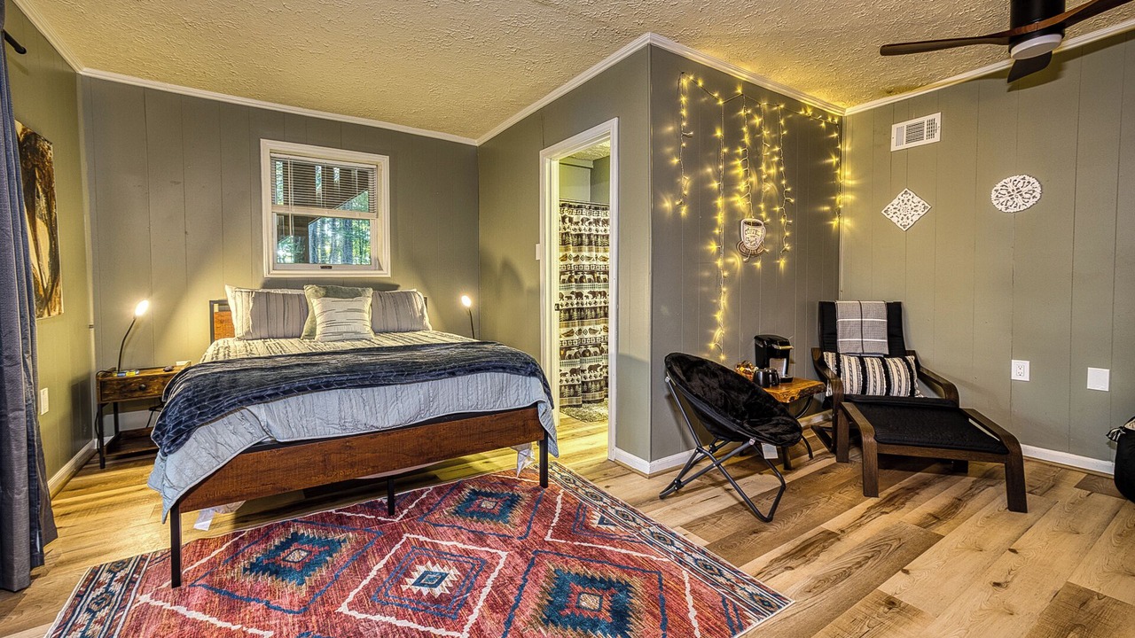 Photo of Others in Walnut Mountain