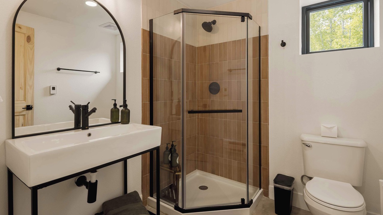 Photo of Bathroom in Grant