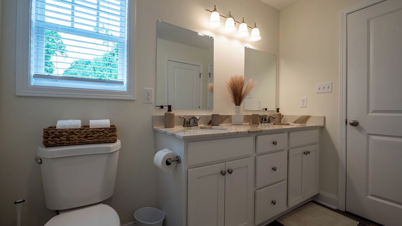 Photo of Bathroom in Drayton