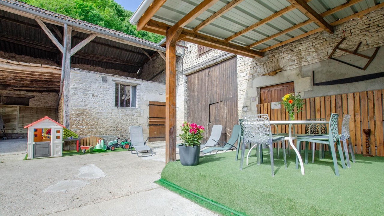 Photo of Outdoor in Jaucourt