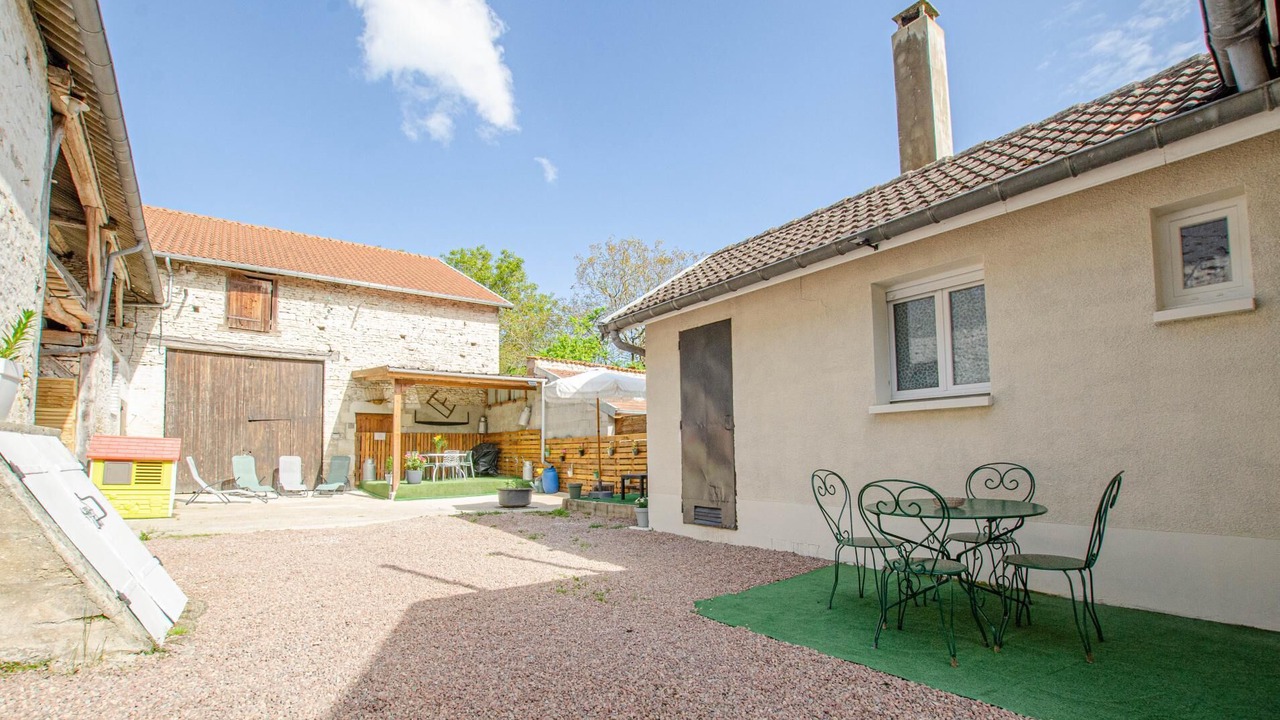 Photo of Outdoor in Jaucourt