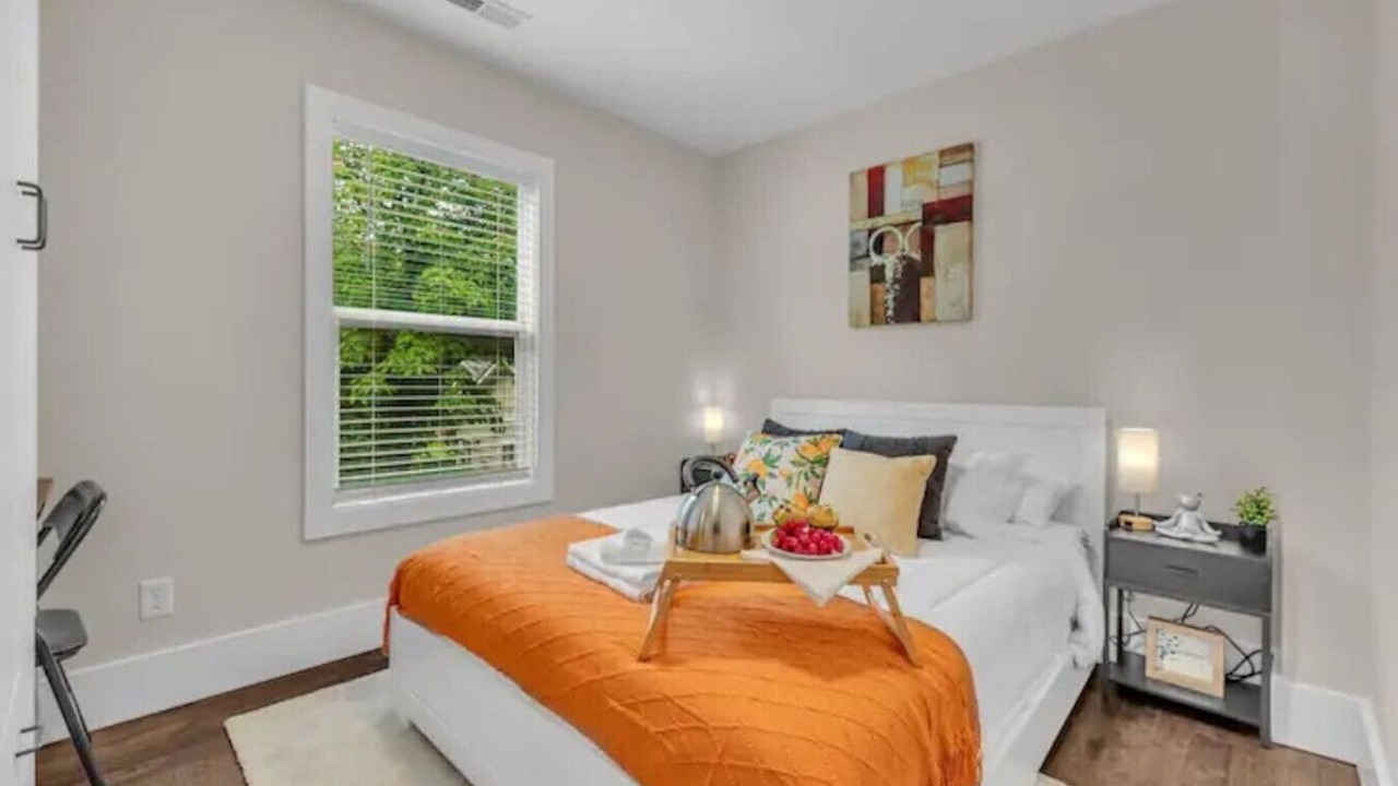 Photo of Others in Cleveland Park