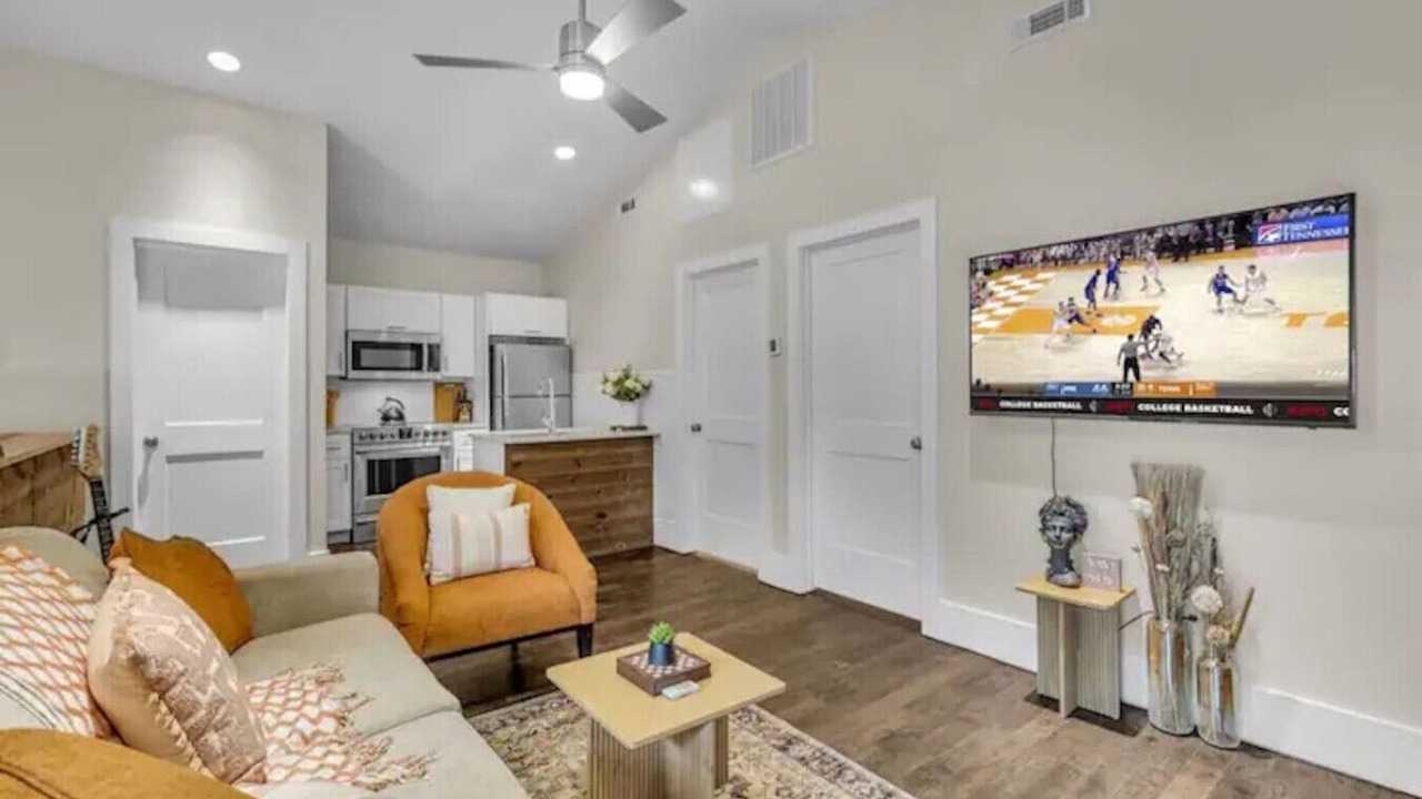 Photo of Others in Cleveland Park