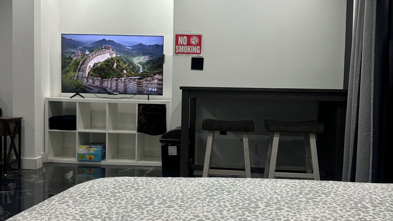 Photo of Bedroom in Del Aire