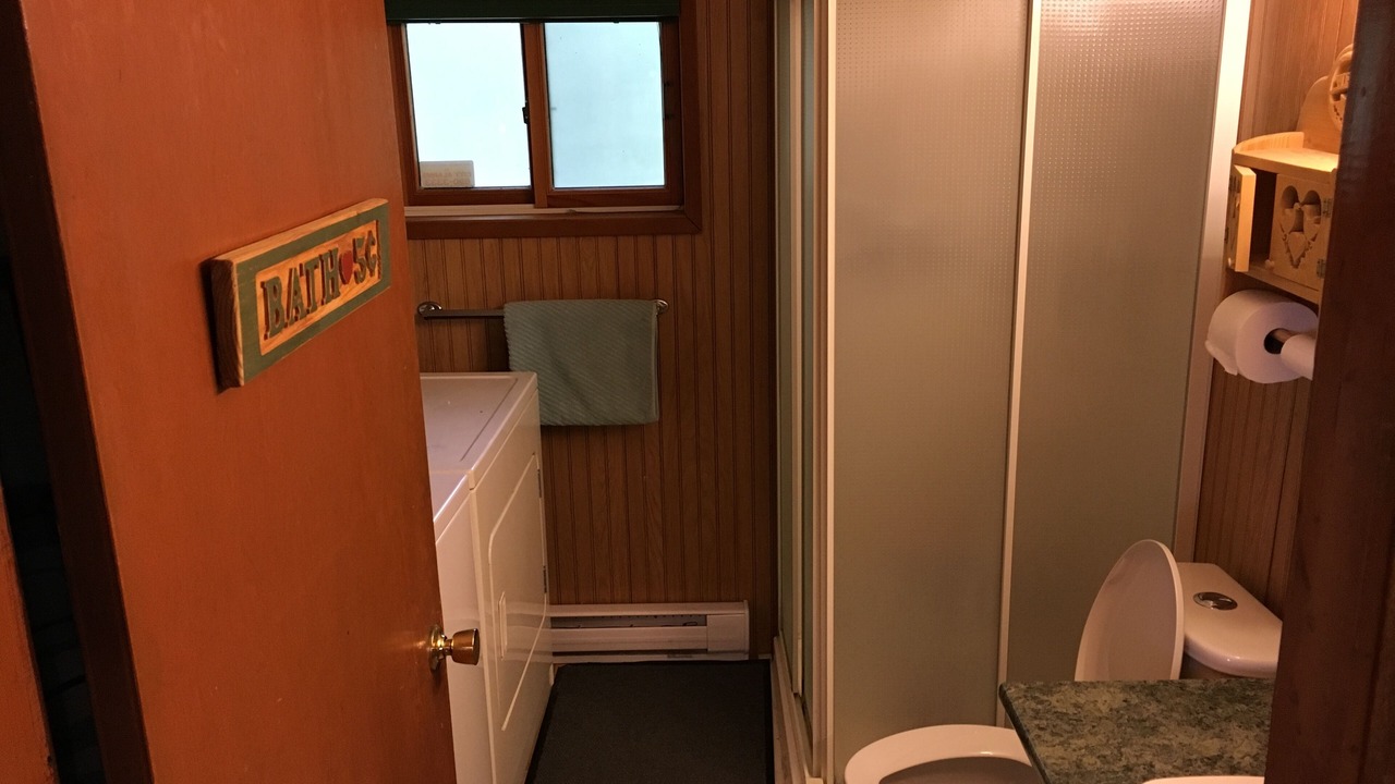 Photo of Bathroom in Hillside Beach