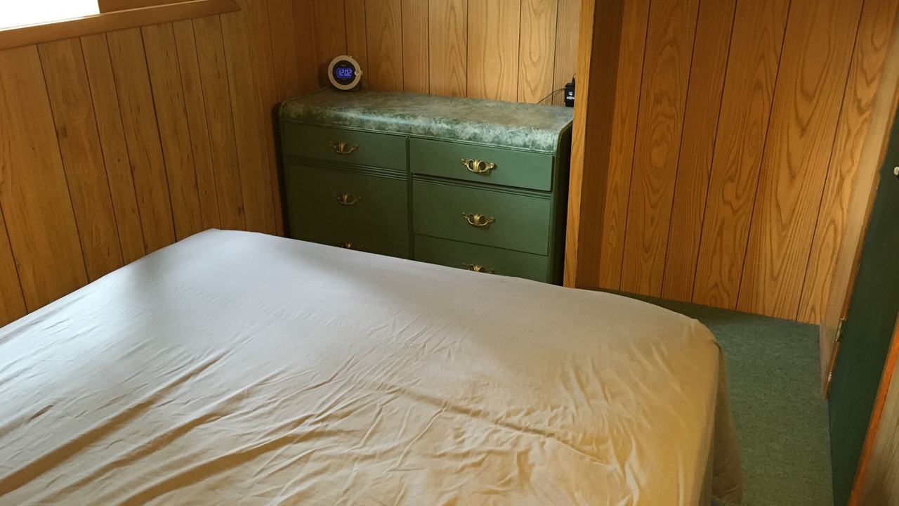 Photo of Bedroom in Hillside Beach