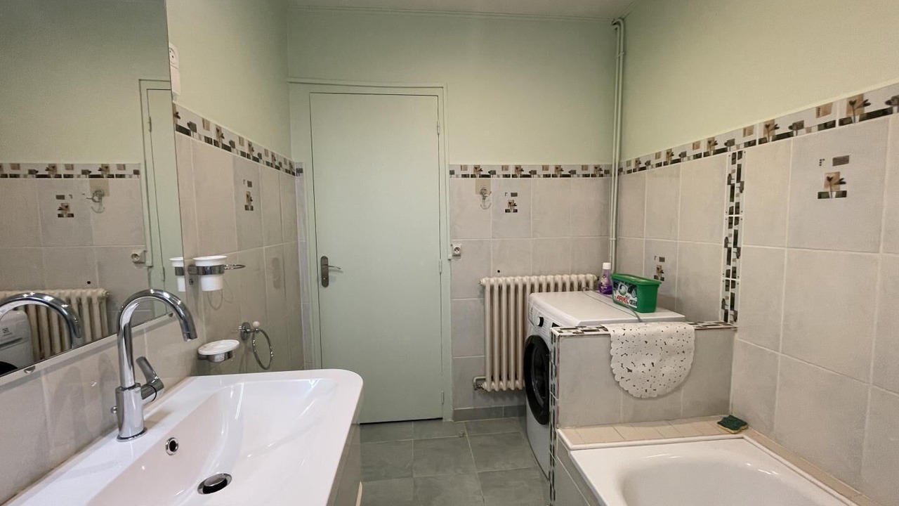 Photo of Bathroom in Sus