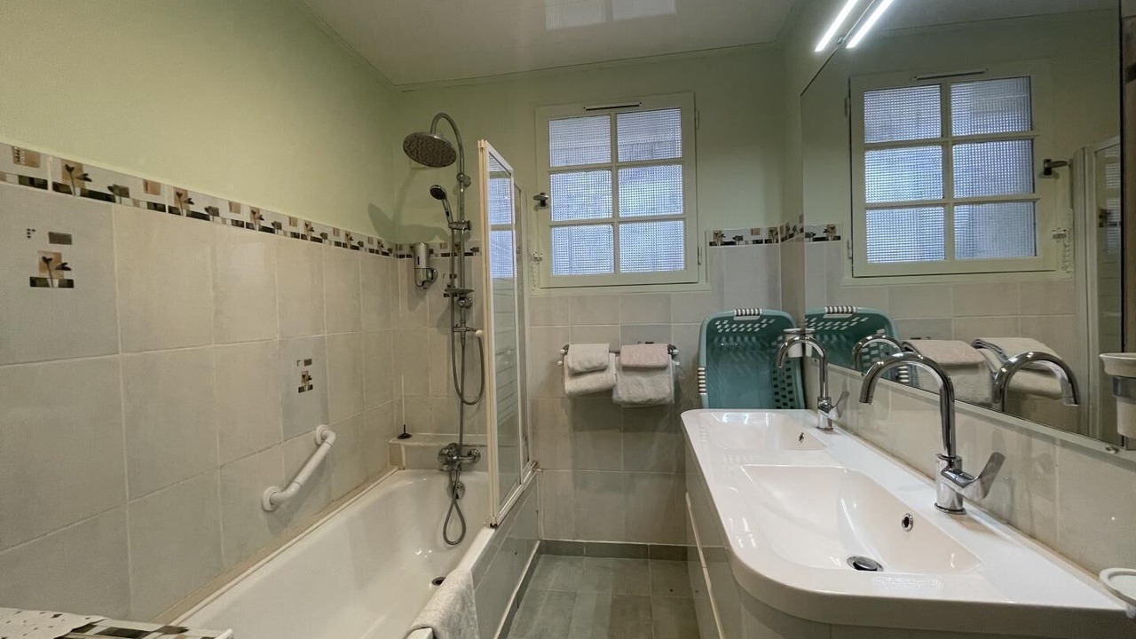 Photo of Bathroom in Sus