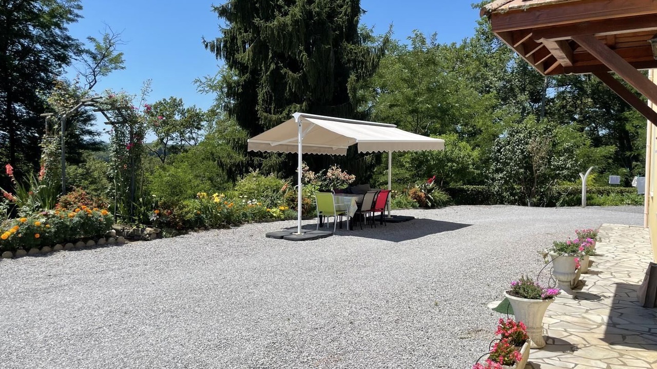 Photo of Outdoor in Sus