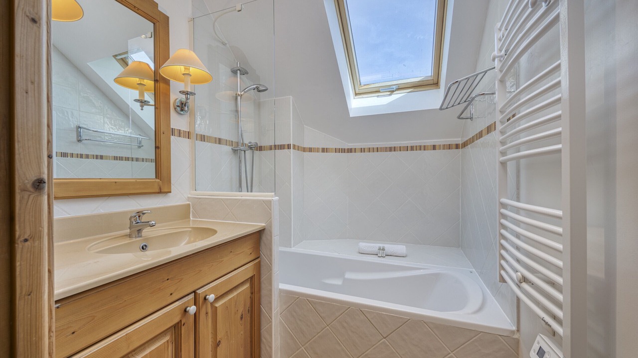 Photo of Bathroom in Duingt