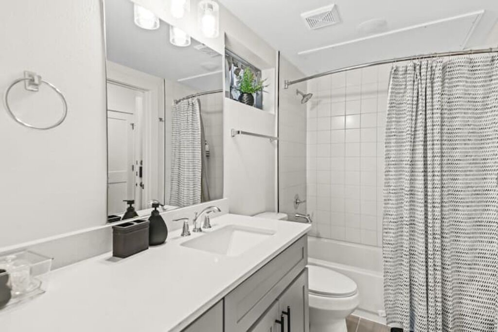 Photo of Bathroom in Cityplace