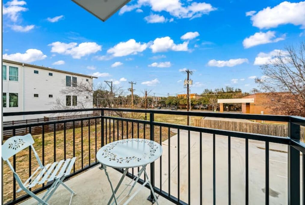 Photo of Patio Balcony in Cityplace