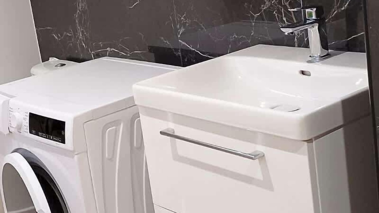 Photo of Others in Lens