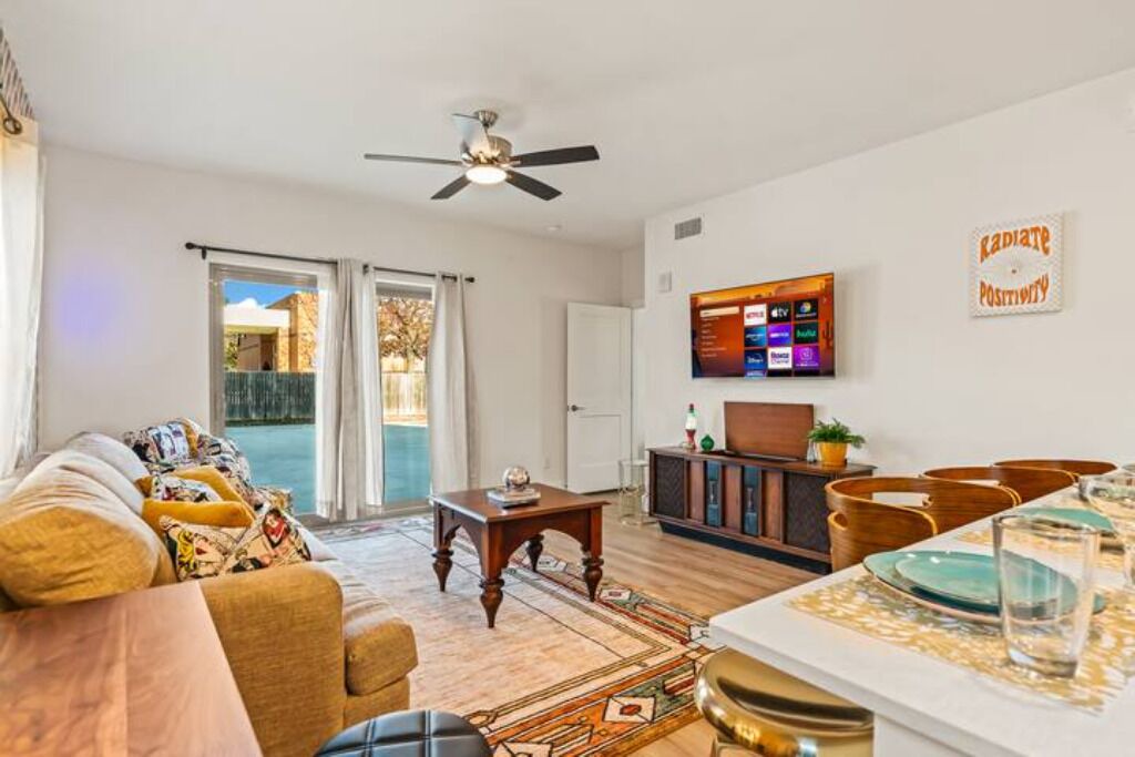 Photo of Livingroom in Old East Dallas