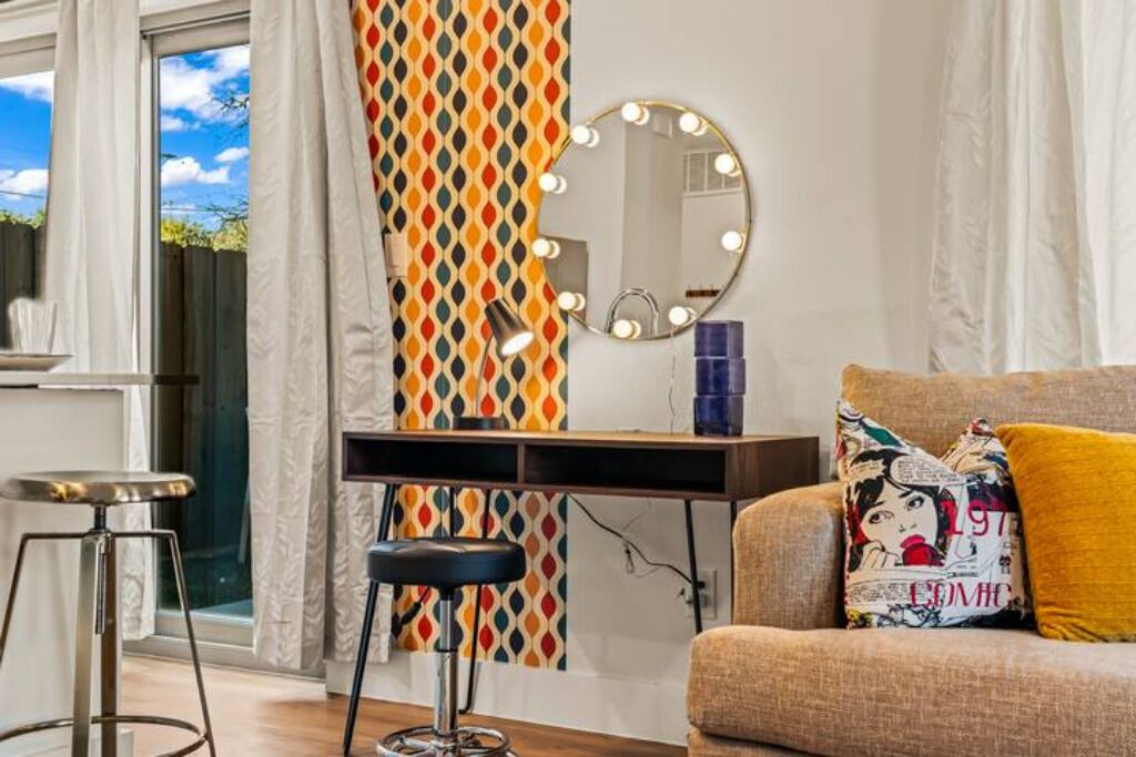 Photo of Livingroom in Old East Dallas